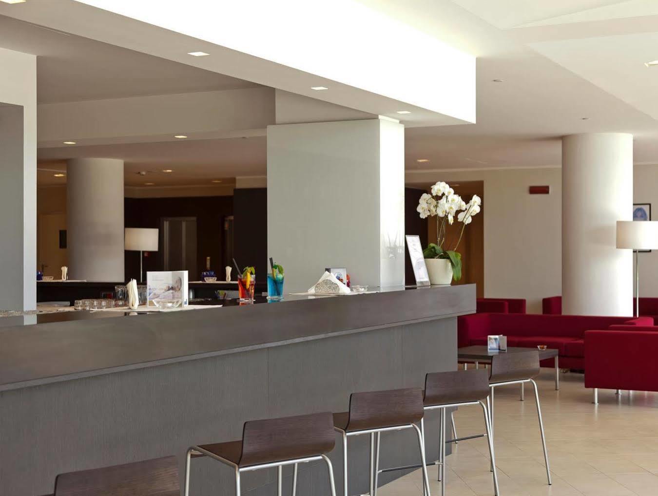 Inn Naples Airport Gricignano dʼAversa Exterior foto